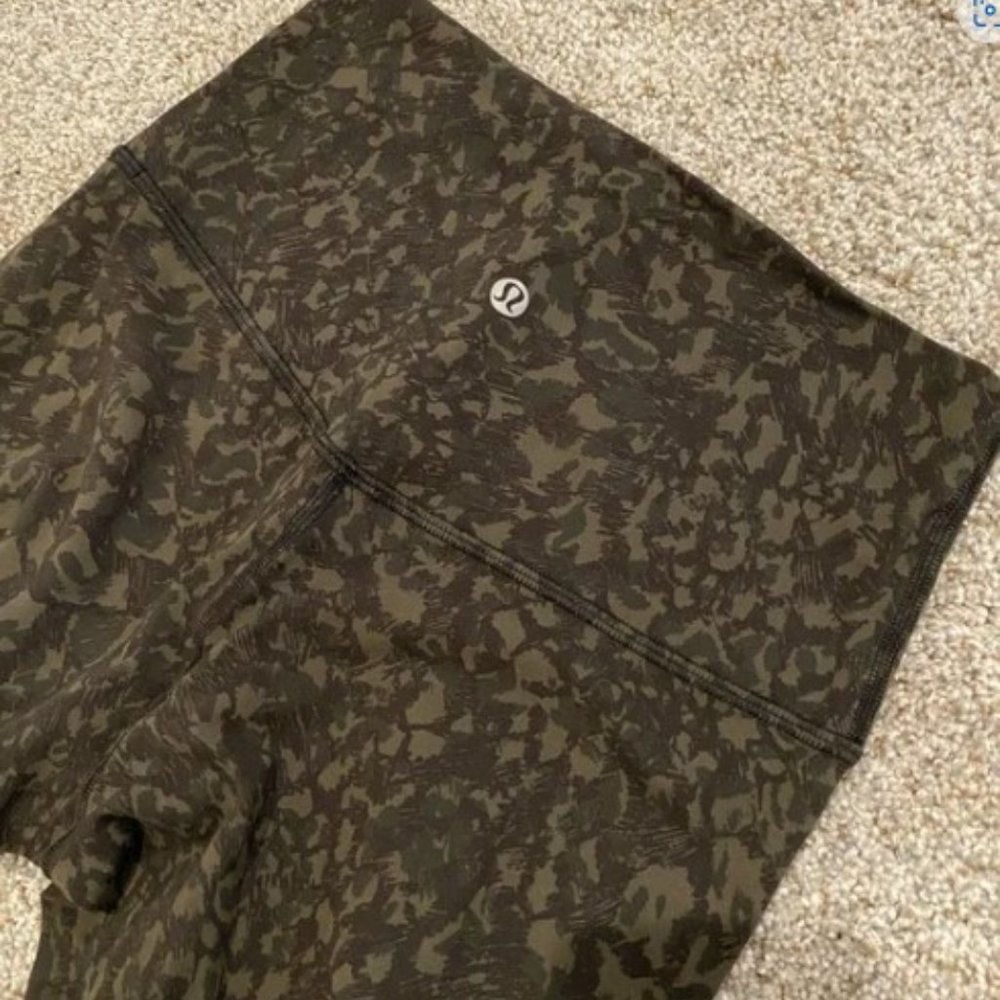 🍋 LULULEMON 🍋 Align  25"  Size 2 formation  Cheetah leopard camo